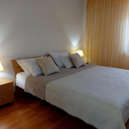Apartments Tonci And Iris Primosten Bagian luar foto